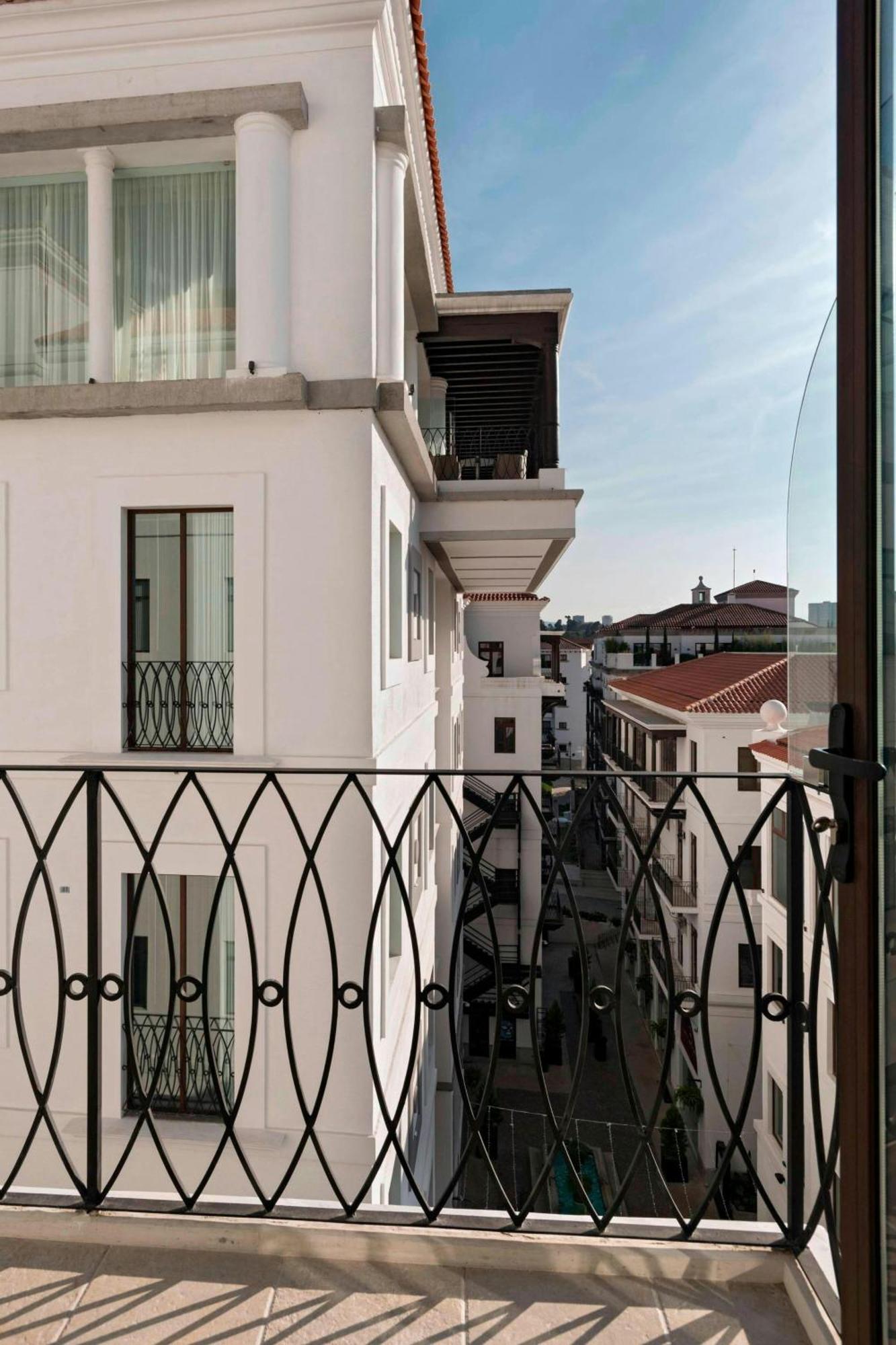 Ac Hotels By Marriott Guatemala City Екстер'єр фото
