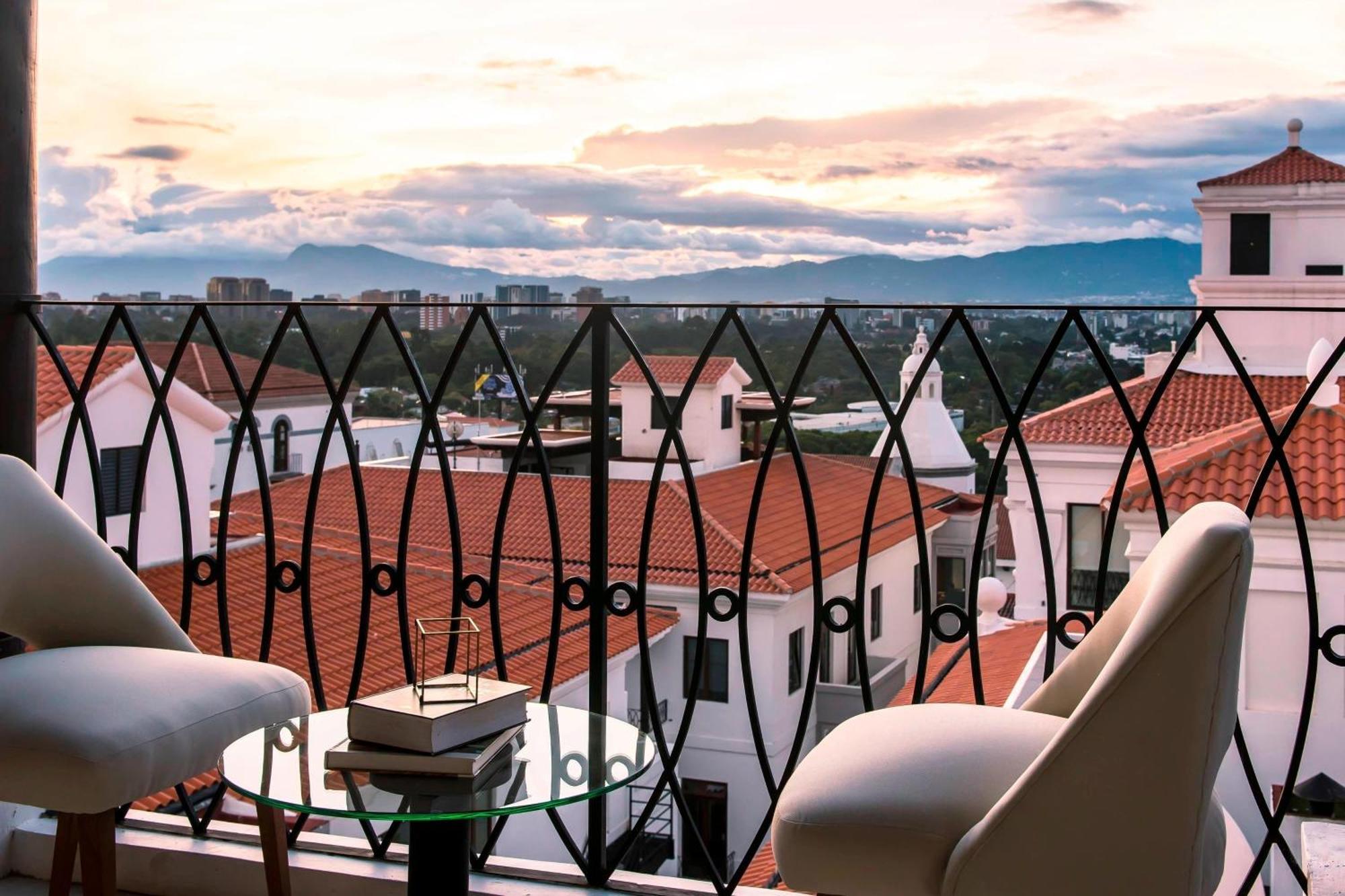 Ac Hotels By Marriott Guatemala City Екстер'єр фото
