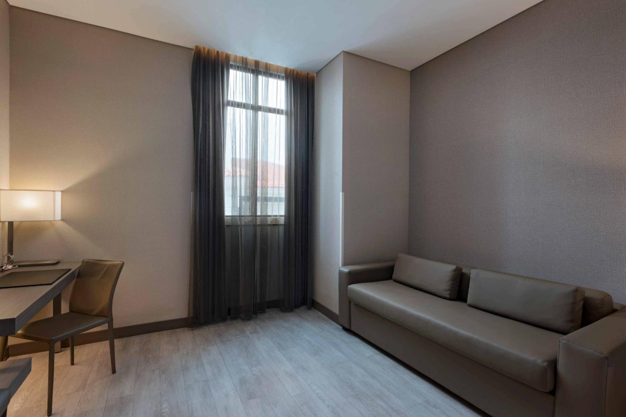 Ac Hotels By Marriott Guatemala City Екстер'єр фото