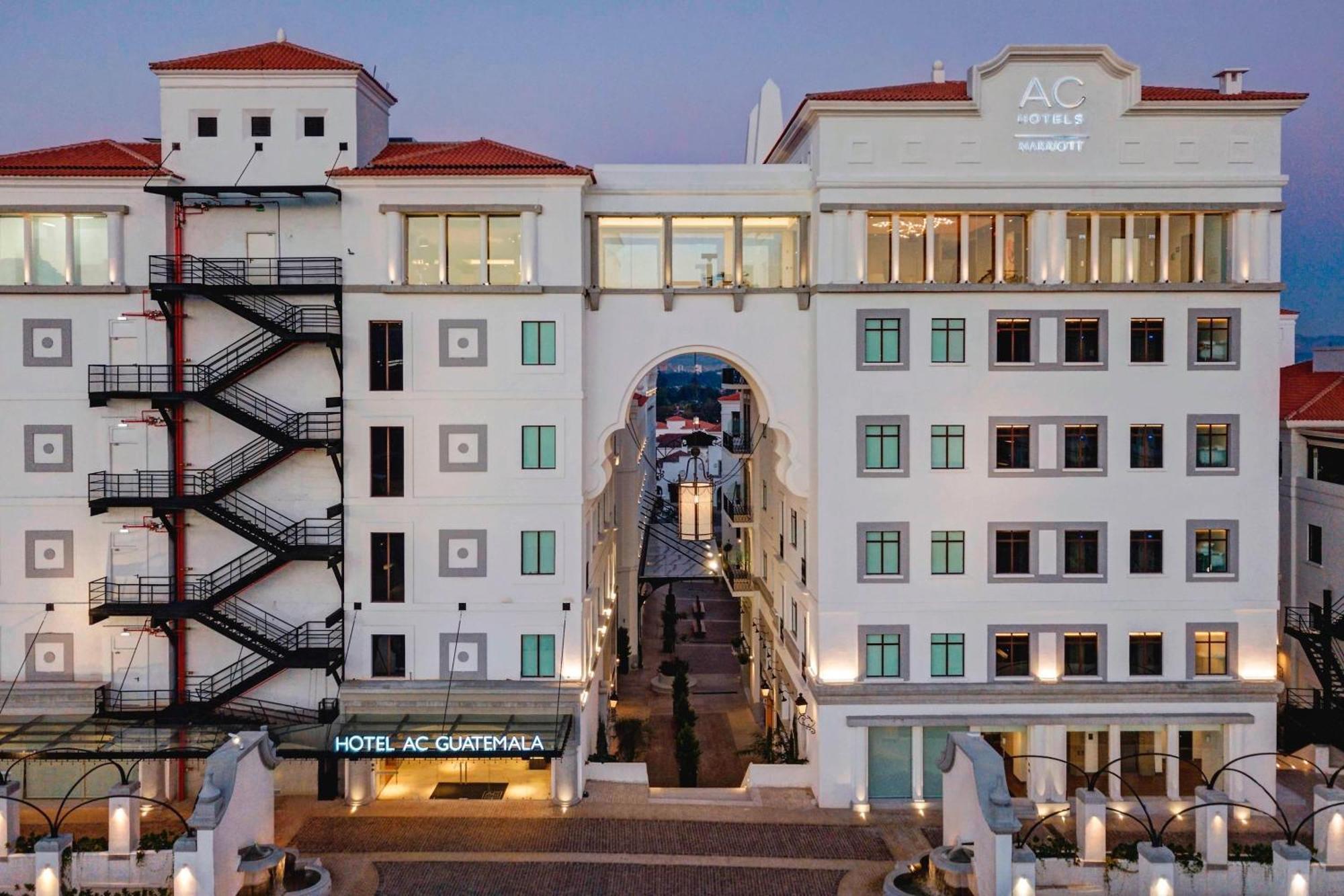 Ac Hotels By Marriott Guatemala City Екстер'єр фото